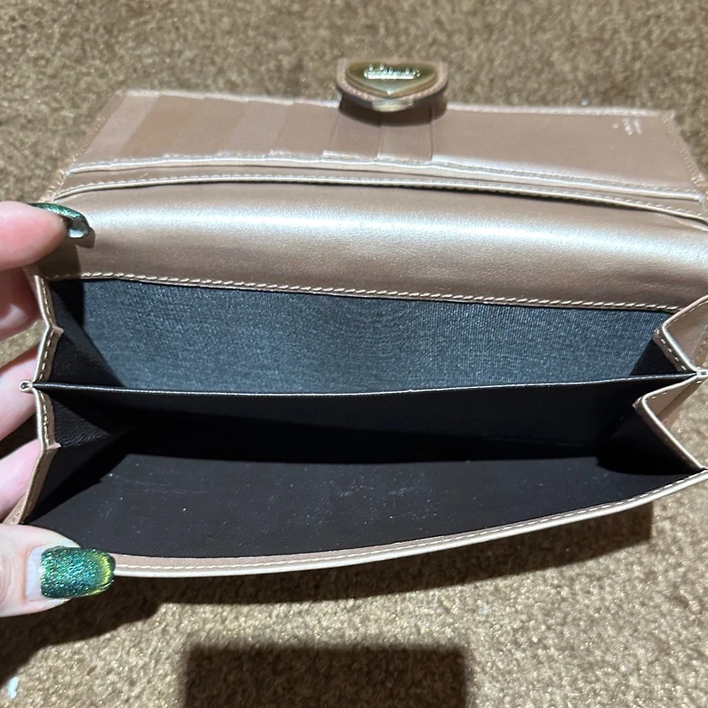 Gucci Guccisima Peach Leather Wallet with enameled Heart Gold Detail - Picture 16 of 17